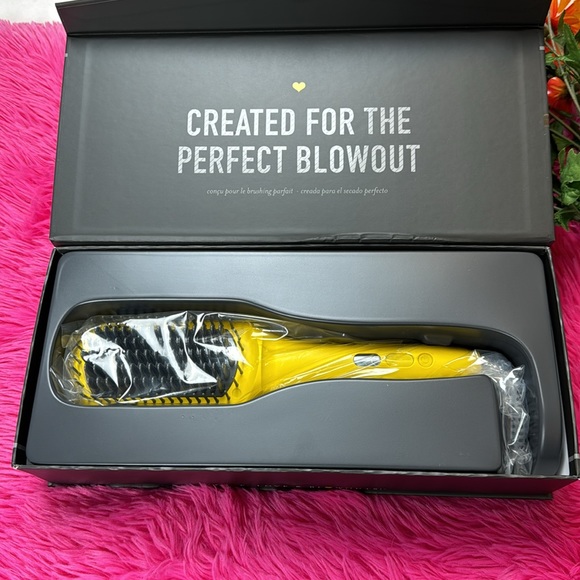 Brand new DryBar heated straighening brush - Picture 2 of 3